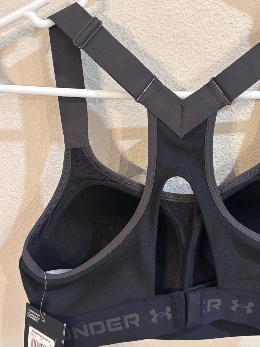 Under Armour Black and Gray High Crossback Sports Bra, 34B New with tags - Picture 6 of 10
